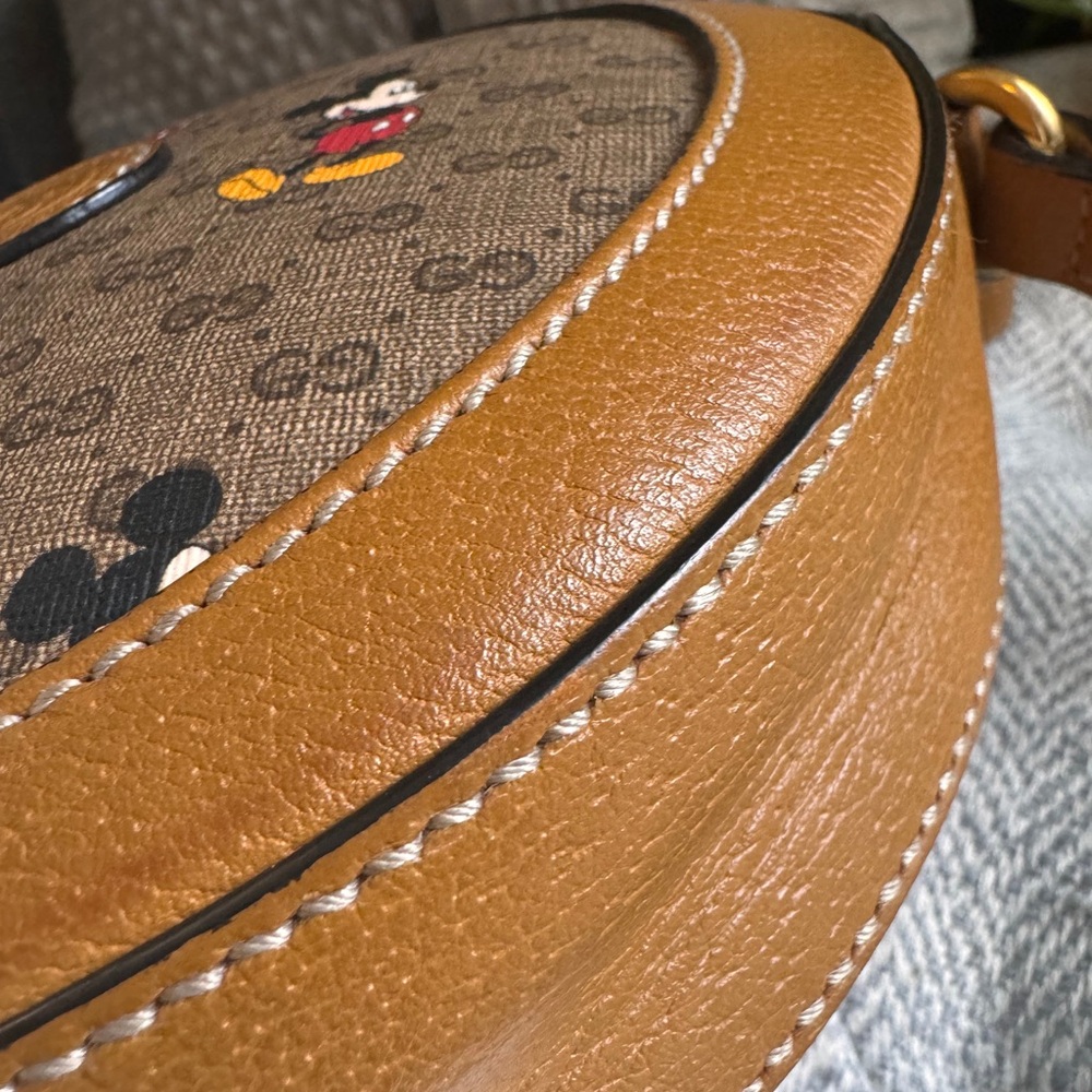 Gucci-Disney Collab /Mickey Mouse Crossbody Bag-Limited and harder to find ! - Picture 10 of 14